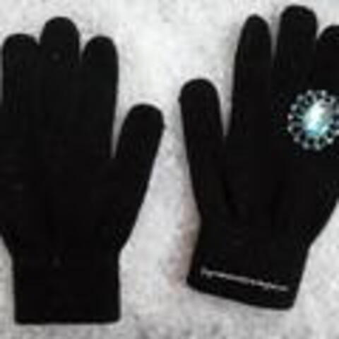 Glammed Up Gloves