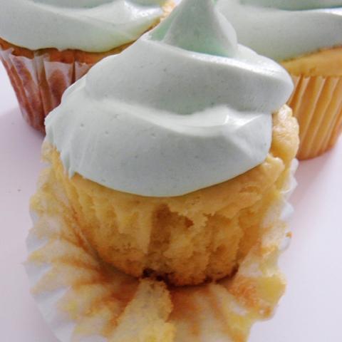 Lemon Greek Yogurt Cupcakes with Lime Jello Frosting