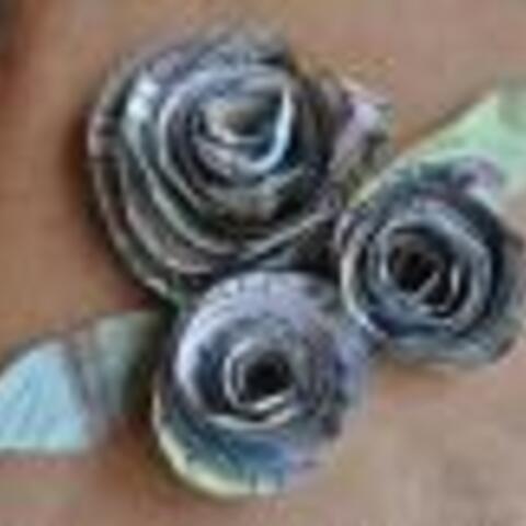 Newspaper Rose Gift Bows