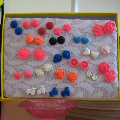 Stud earring display tutorial