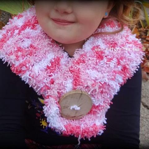 Easy Tizzy Scarf - Free Crochet Pattern