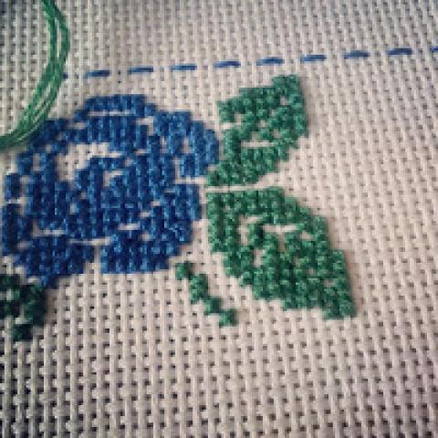 Learn to make the cross stitch