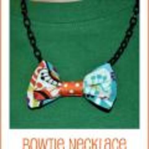 Cute Bow Tie Necklace