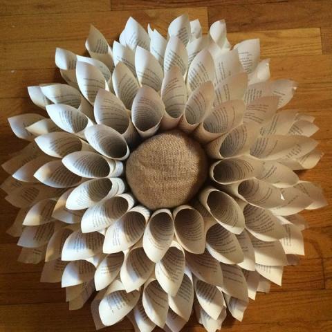 Upcycle Tutorial Book Page Wreath Wall Hanging