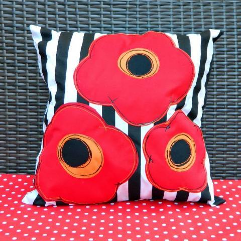 Pretty Poppy Pillows