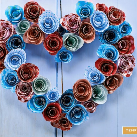 Floral Paper Wreath Heart, papercraft project for home gift.