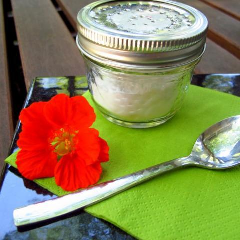 DIY: Making a Simple Room Deodorizer | Kiku Corner