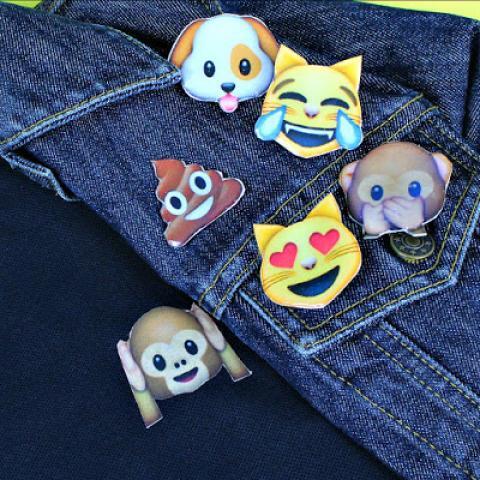 Emoji Pins and Polo DIY