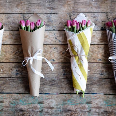 How to Wrap A Bunch of Flowers
