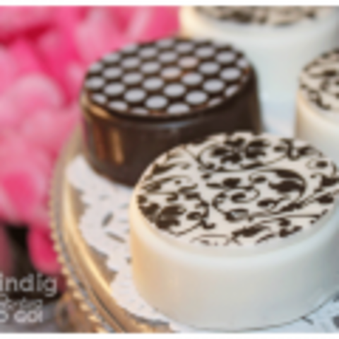 Chocolate Covered Oreos