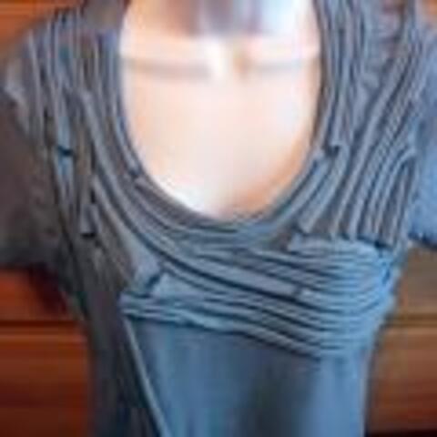 Canalis Tshirt Refashion Tutorial