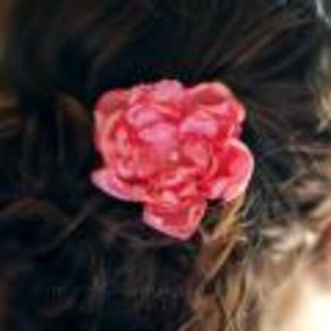 How to Make Lovely Fabric Flowers