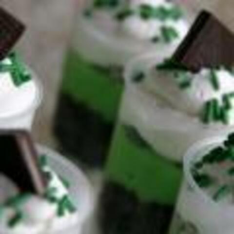 St. Patrick's Day Irish Cream Push Pops