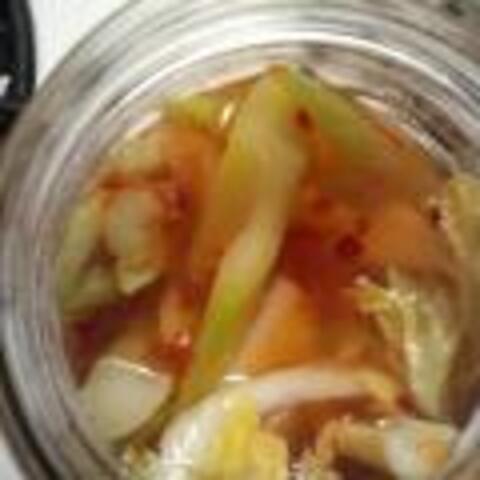 Super Easy, Spicy Pickled Celery