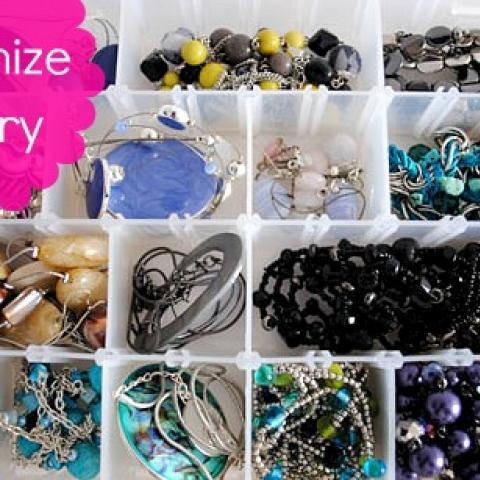 organize your jewelry