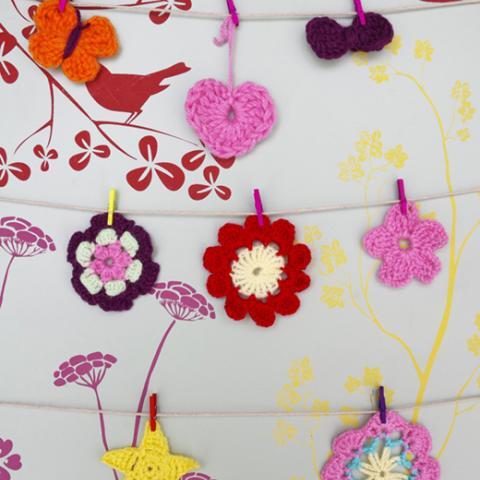 Easy tutorial for cute crocheted motifs