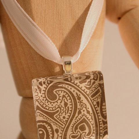 Glass Pendant Necklaces Tutorial