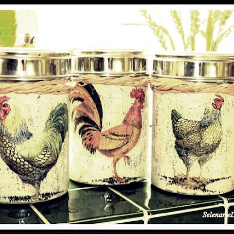 Decoupage on metal and shabby chic technique