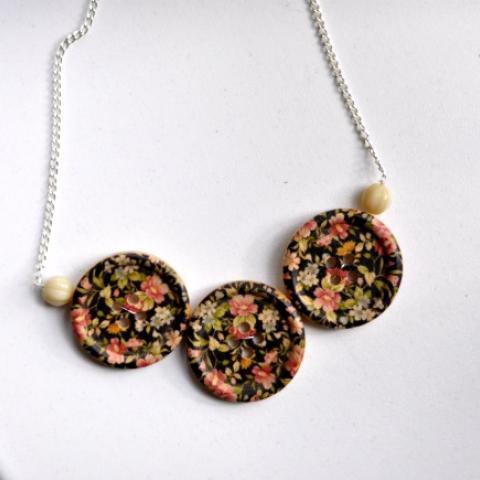 A button necklace