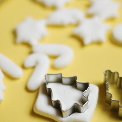 Easy Shaped Christmas Marshmallows