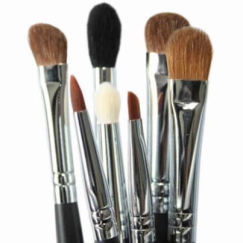 How To: Wash Your Make Up Brushes