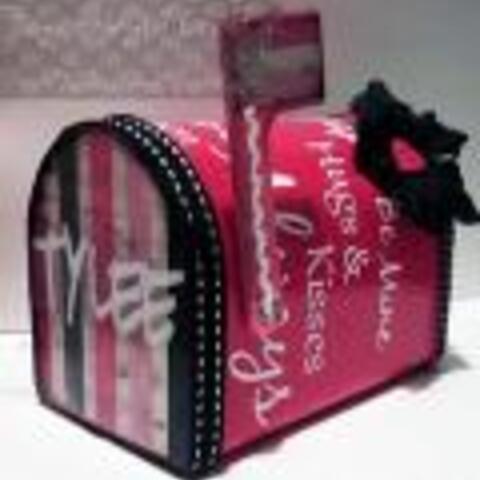 Valentine Goodie Mailbox